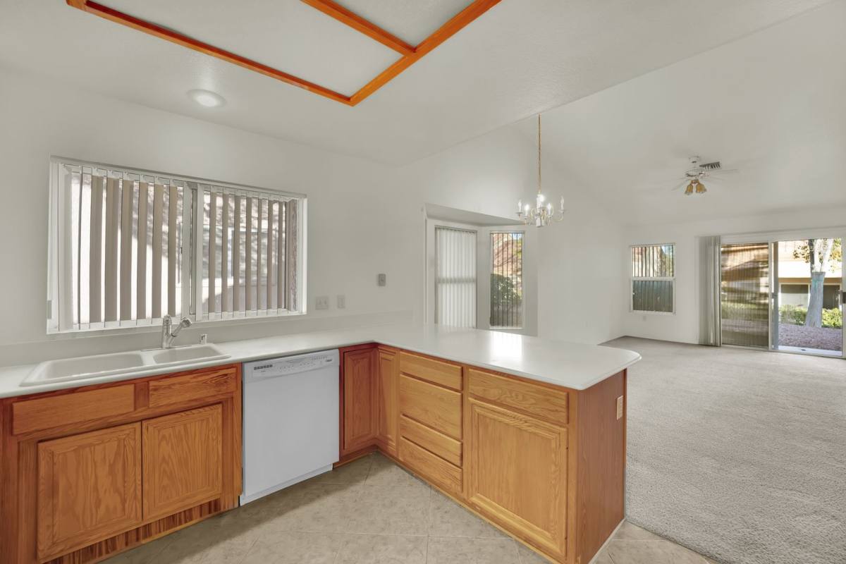 House for rent at 8812 Villa Ridge Dr, Las Vegas, NV 89134