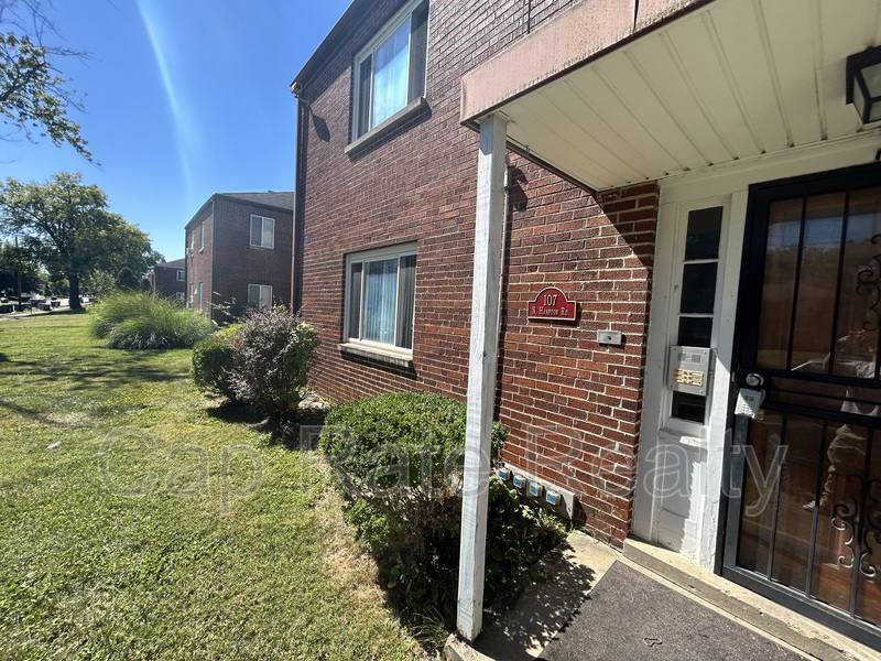 Apartment for rent at 107 N Hampton Rd #A, Columbus, OH 43213