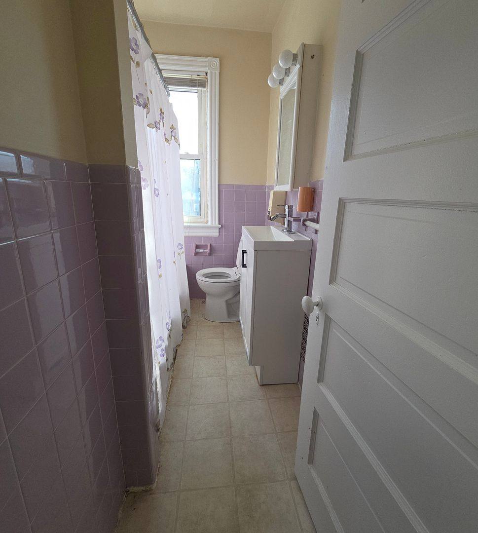 Townhouse for rent at 830 Media St, Bethlehem, PA 18017