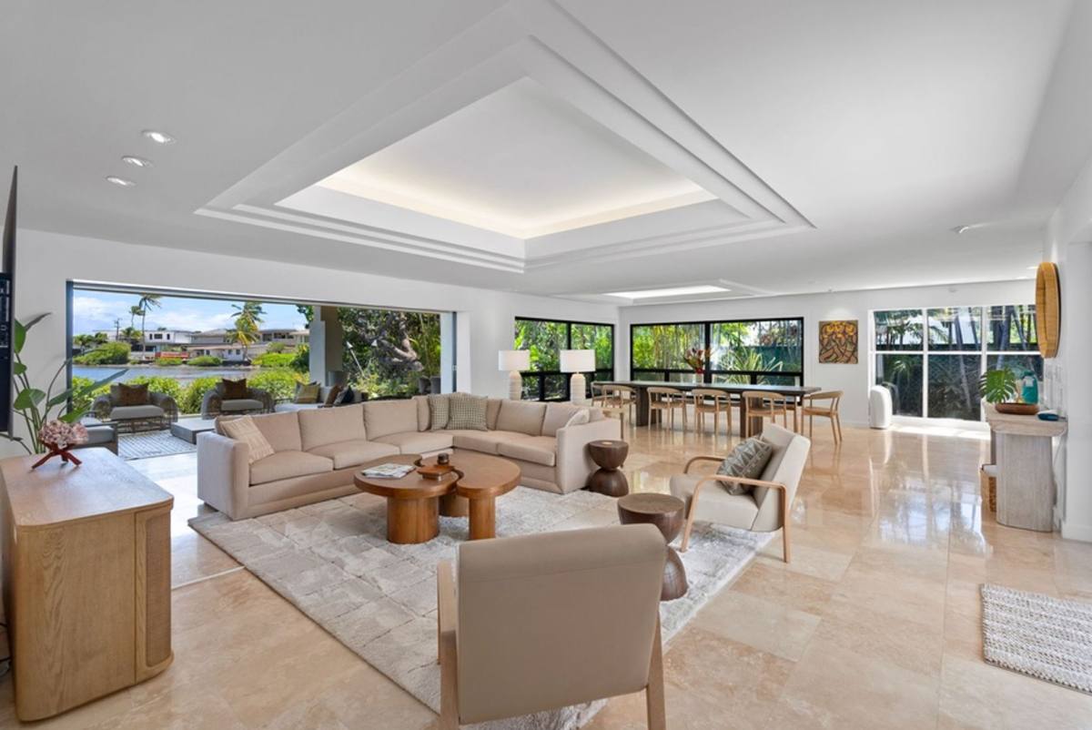 House for rent at 5939 Kalaniana'ole Highway, Honolulu, HI 96821