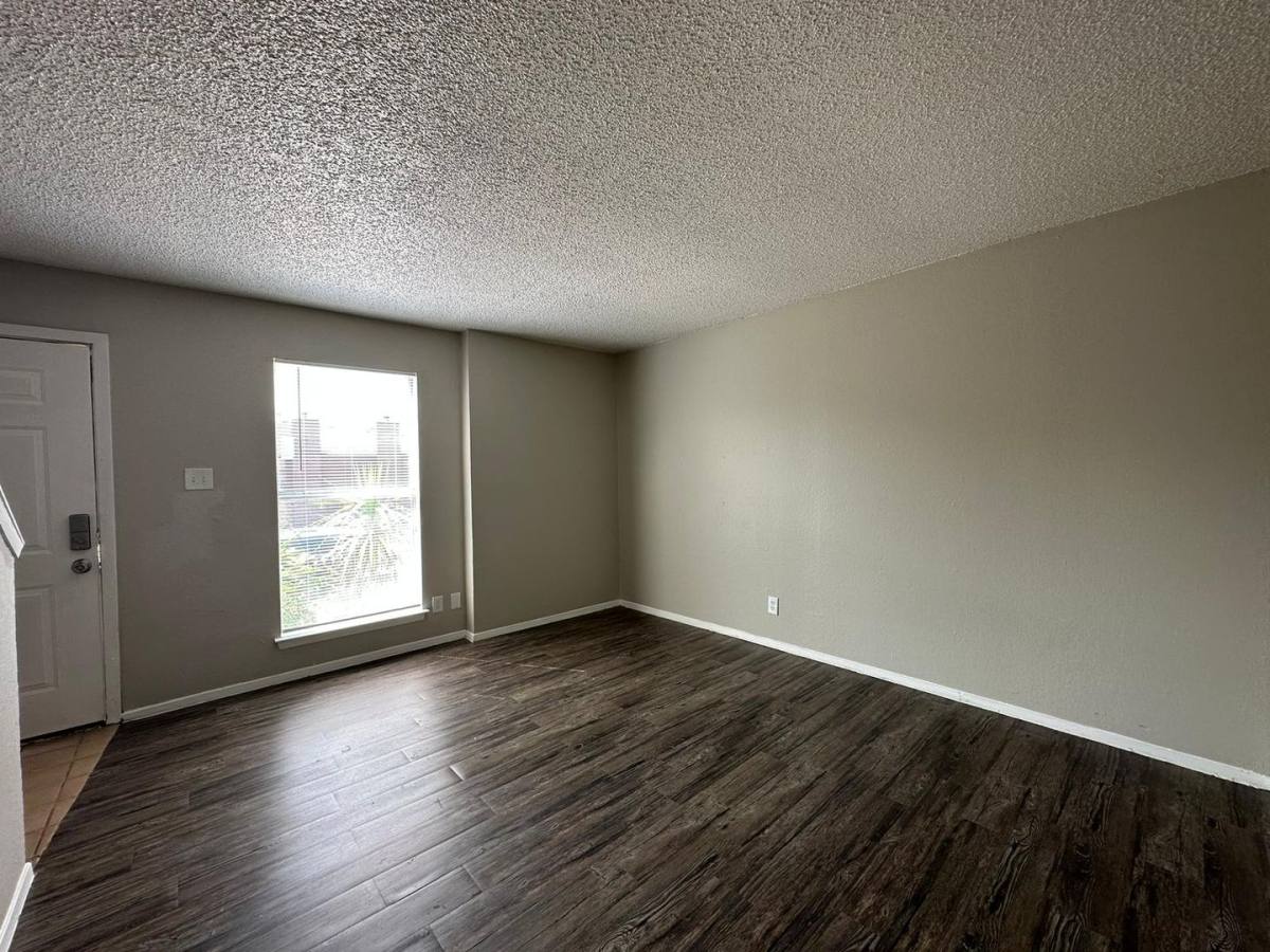 Townhouse for rent at 3801-3807 Coates Circle, Fort Worth, TX 76116