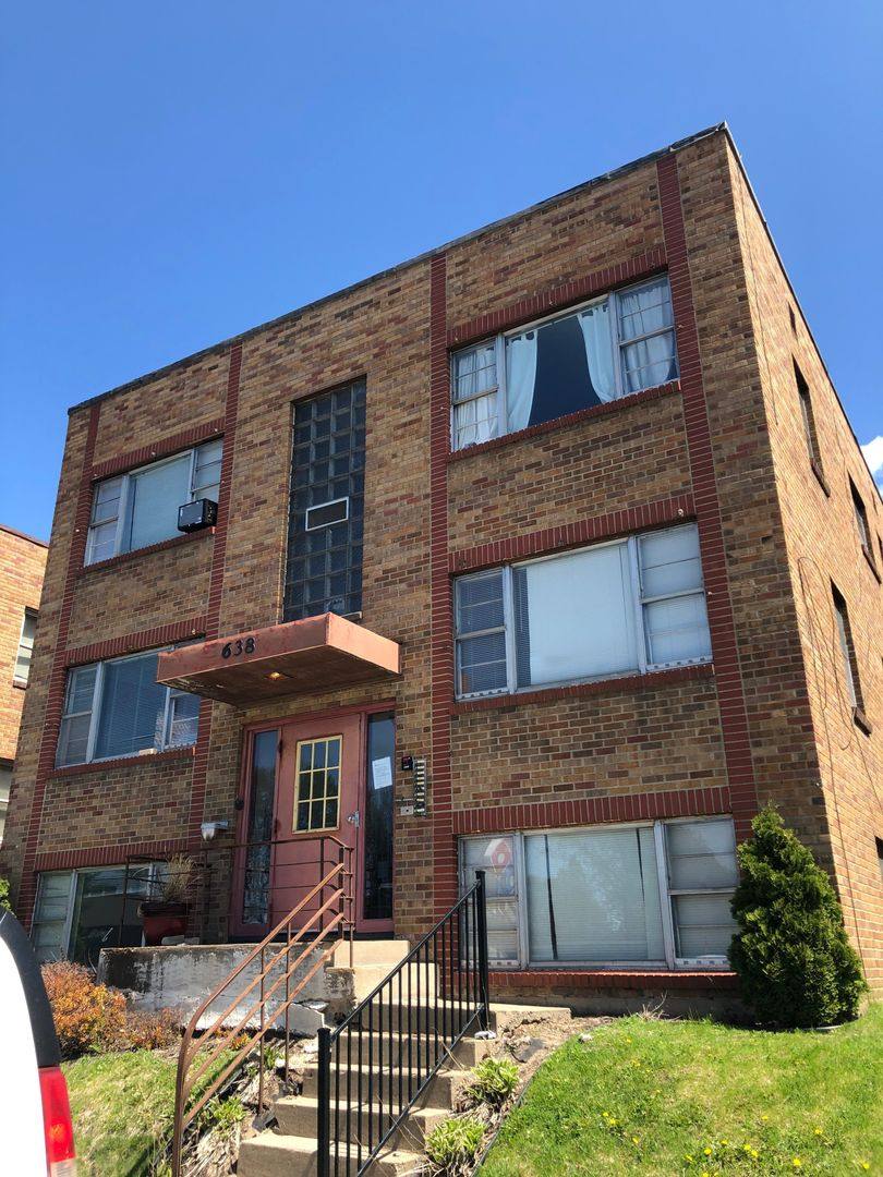 Apartment for rent at 638-642 Snelling Ave S, Saint Paul, MN 55116