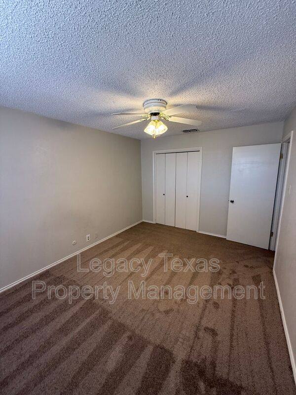 Apartment for rent at 1118 Nolan River Rd #A, Cleburne, TX 76033