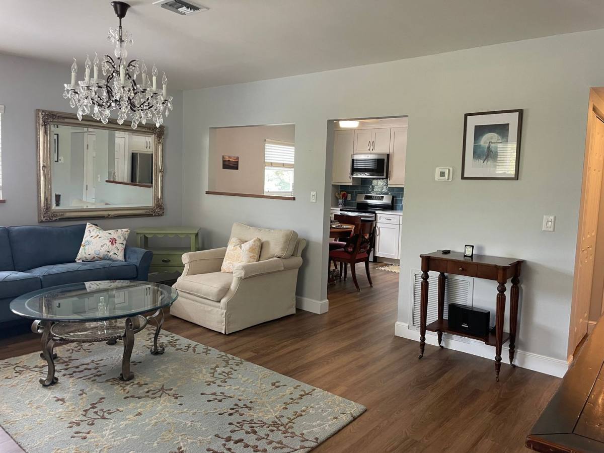 Condo for rent at 940 3rd St S, Naples, FL 34102