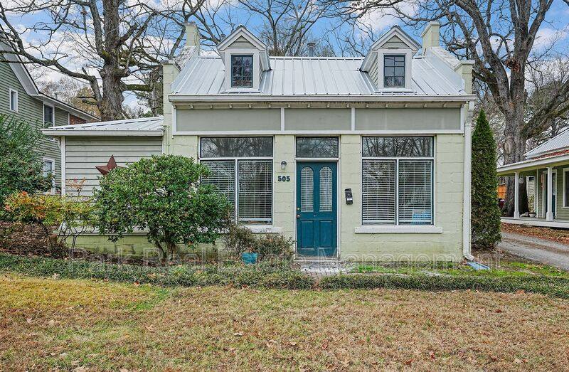 Apartment for rent at 505 N Greensboro St #A, Carrboro, NC 27510