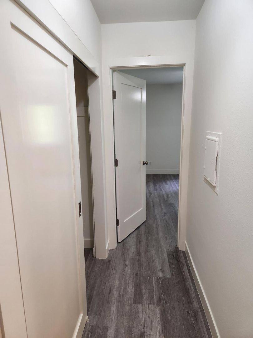 Apartment for rent at 25930 Rolling Hills Rd, Torrance, CA 90505
