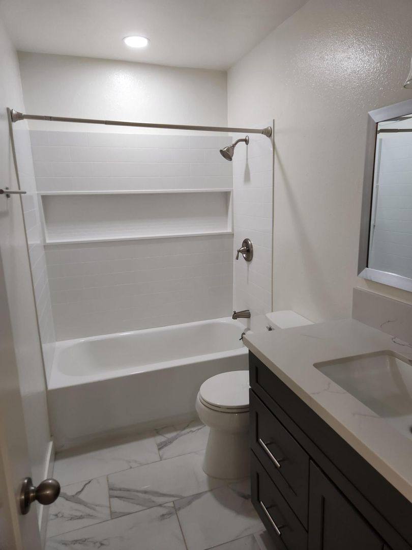 Apartment for rent at 25930 Rolling Hills Rd, Torrance, CA 90505