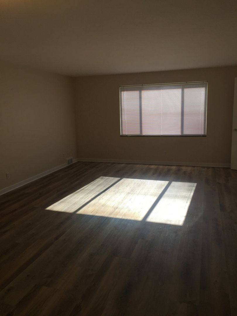 Apartment for rent at 1-17 Beaufort Court, Pittsburgh, PA 15226