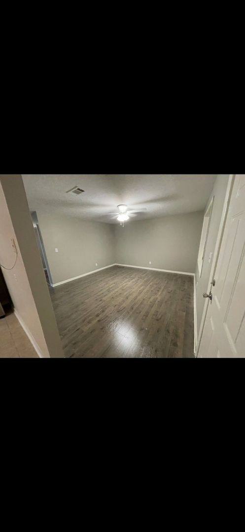 House for rent at 220 20th St N, Columbus, MS 39701