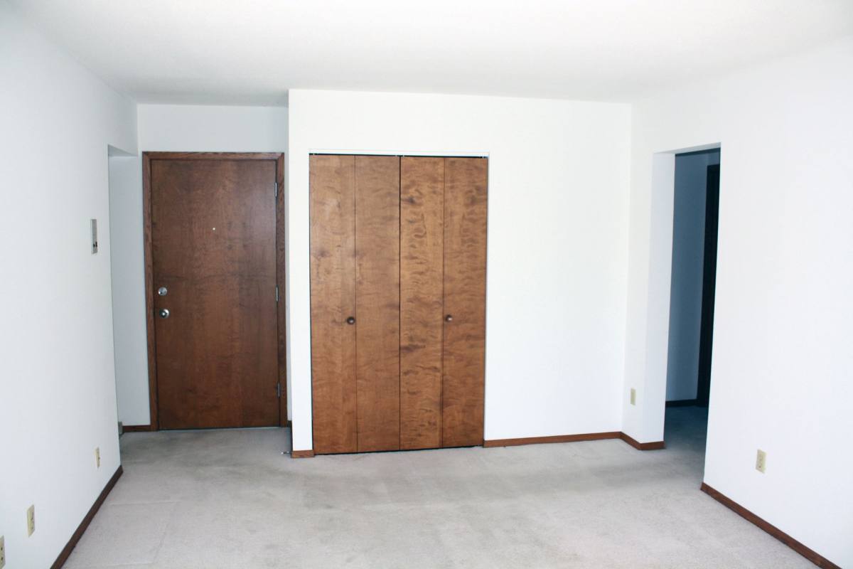 Apartment for rent at 8817 W 35th, Minneapolis, MN 55426