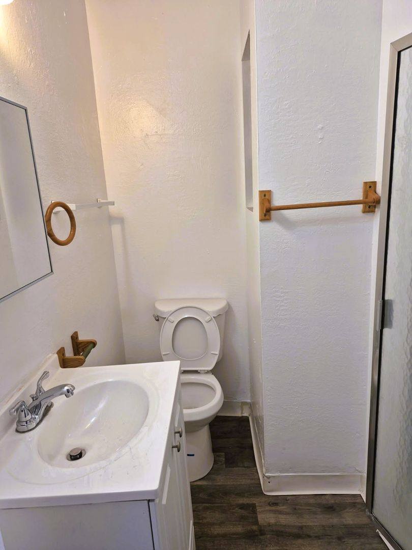 Apartment for rent at 1811 27th Ave, Oakland, CA 94601