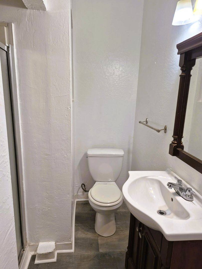 Apartment for rent at 1811 27th Ave, Oakland, CA 94601