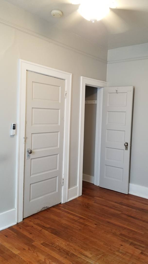 Apartment for rent at 1722 Grand Ave S, Saint Paul, MN 55105