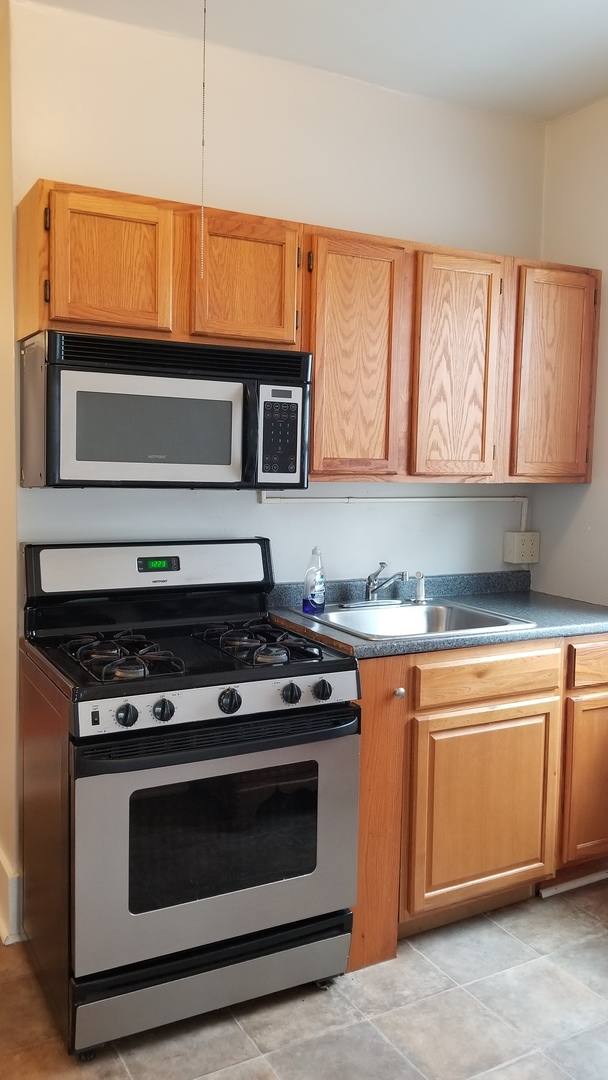 Apartment for rent at 1722 Grand Ave S, Saint Paul, MN 55105