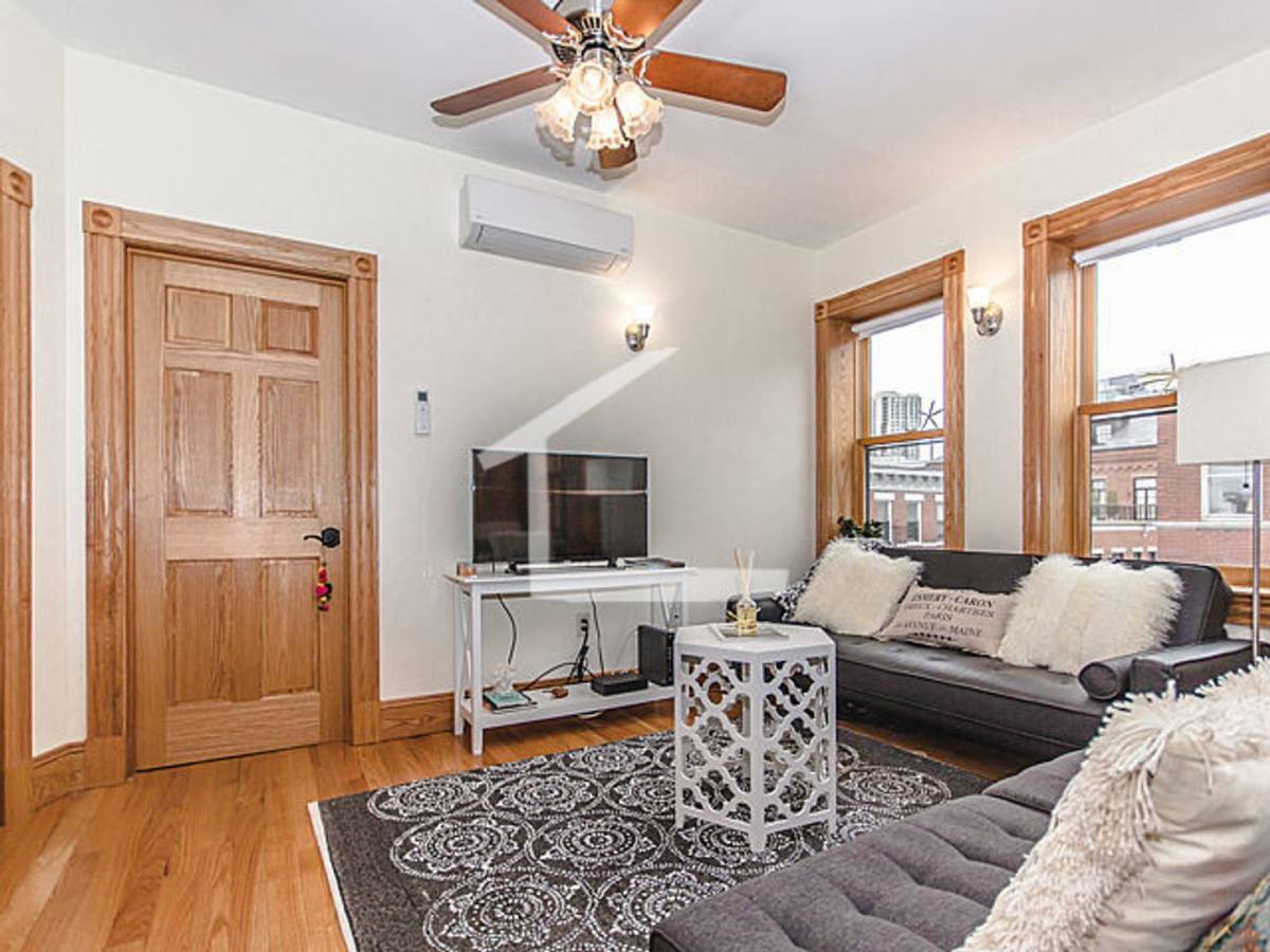 Apartment for rent at 58 Phillips St #3, Boston, MA 02114