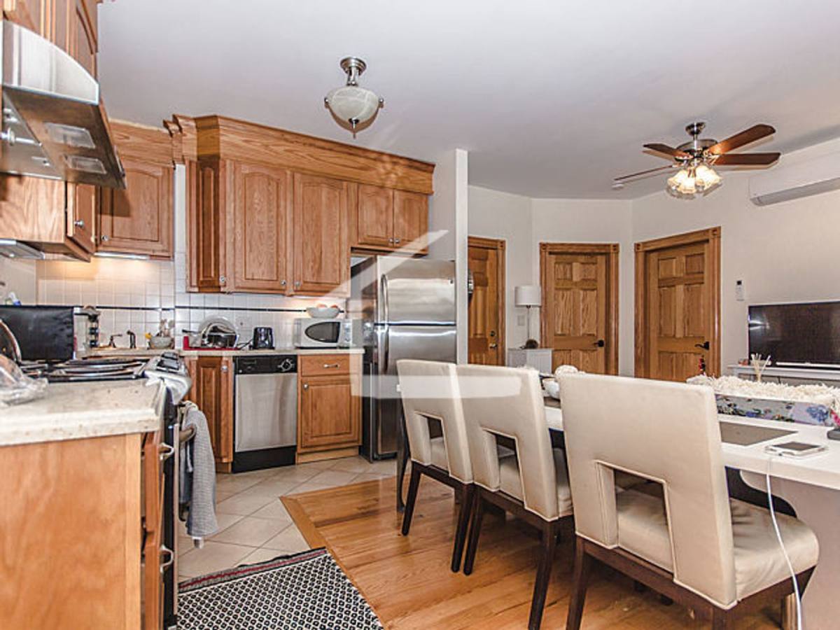 Apartment for rent at 58 Phillips St #3, Boston, MA 02114