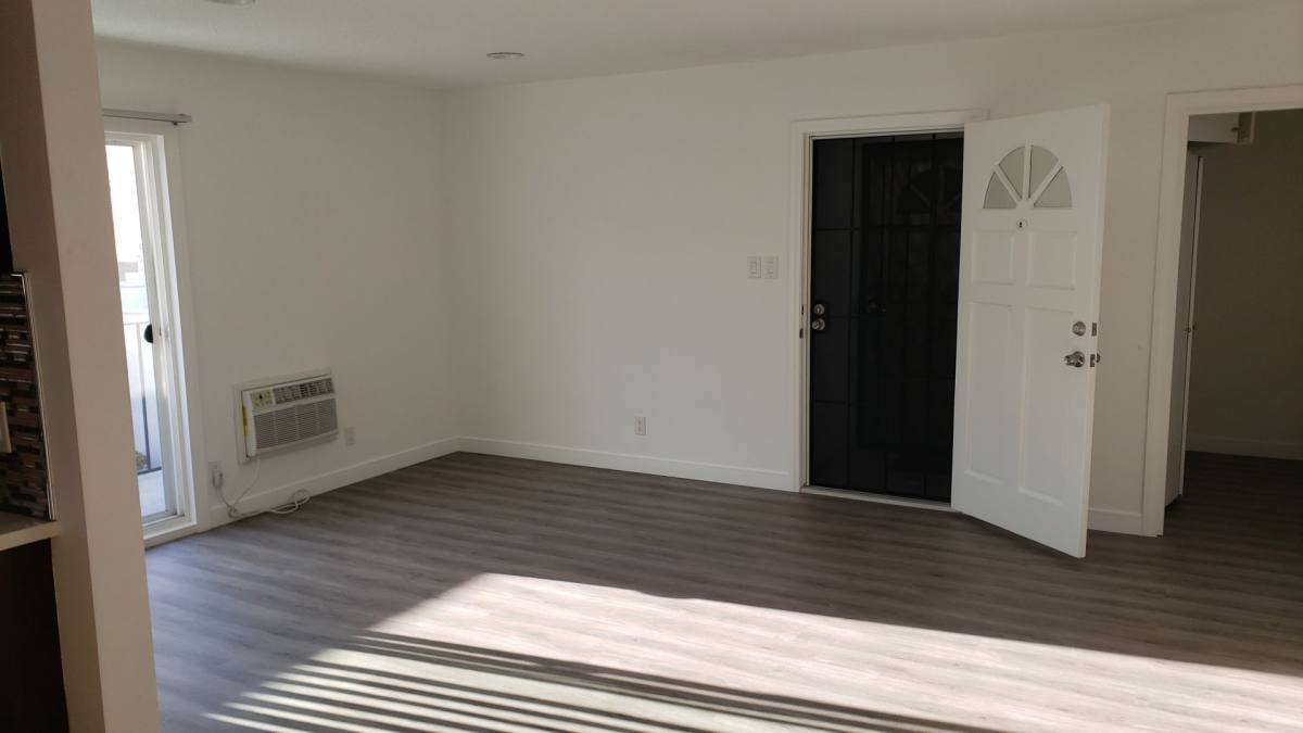 Apartment for rent at 8843 Alcott St, Los Angeles, CA 90035