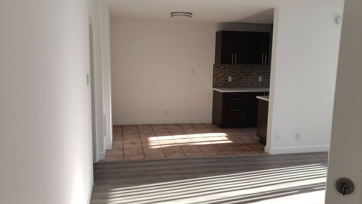 Apartment for rent at 8843 Alcott St, Los Angeles, CA 90035