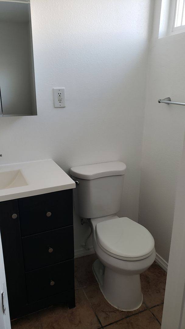 Apartment for rent at 8843 Alcott St, Los Angeles, CA 90035