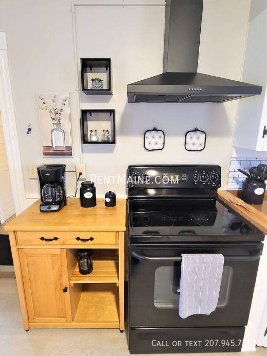 Apartment for rent at 30 Boutelle Ave #2, Waterville, ME 04901