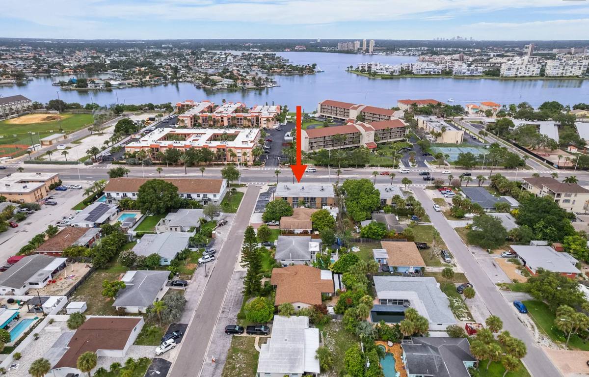 Apartment for rent at 8850 Blind Pass Rd, Saint Petersburg, FL 33706