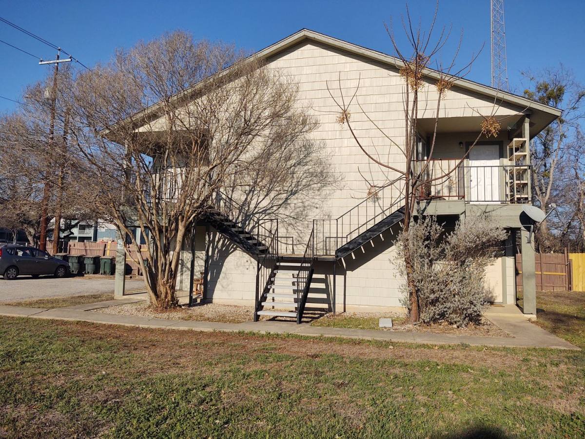 Apartment for rent at 1644 Post Rd, San Marcos, TX 78666
