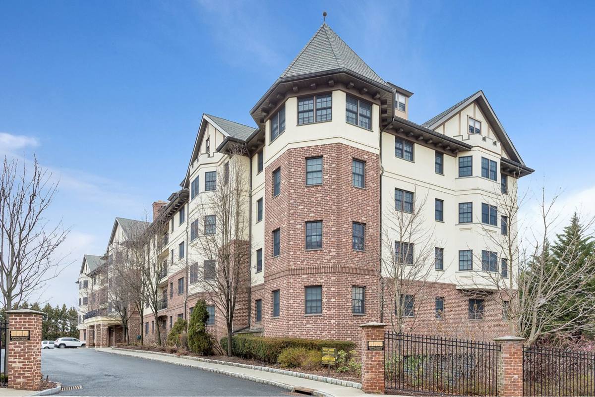 Apartment for rent at 70 Garth Rd, Scarsdale, NY 10583