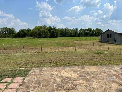 House for rent at 388 Cr #4421, Trenton, TX 75490