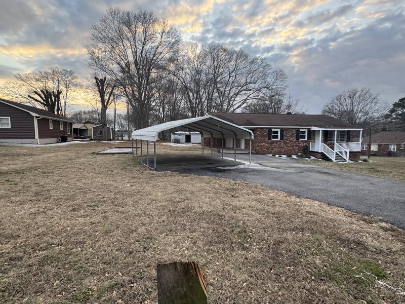 House for rent at 261 Oak Circle, Boiling Springs, SC 29316