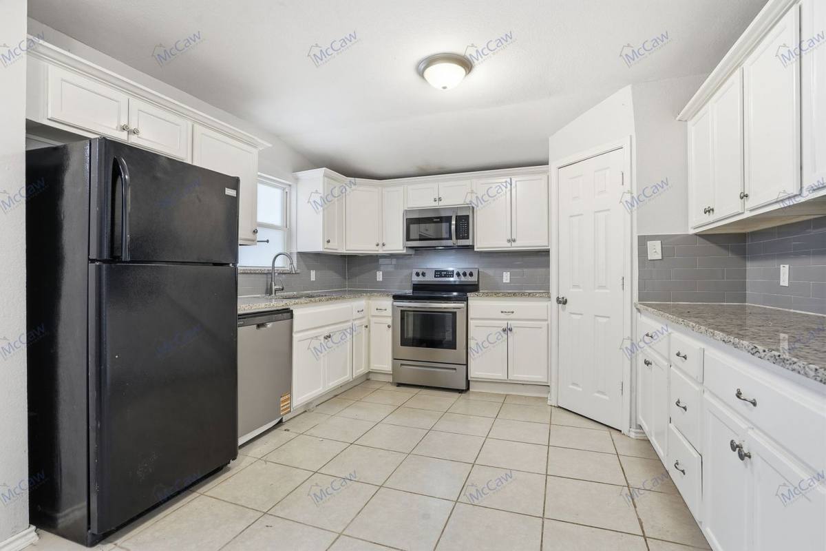 House for rent at 508 W Lone Star Ave, Cleburne, TX 76033