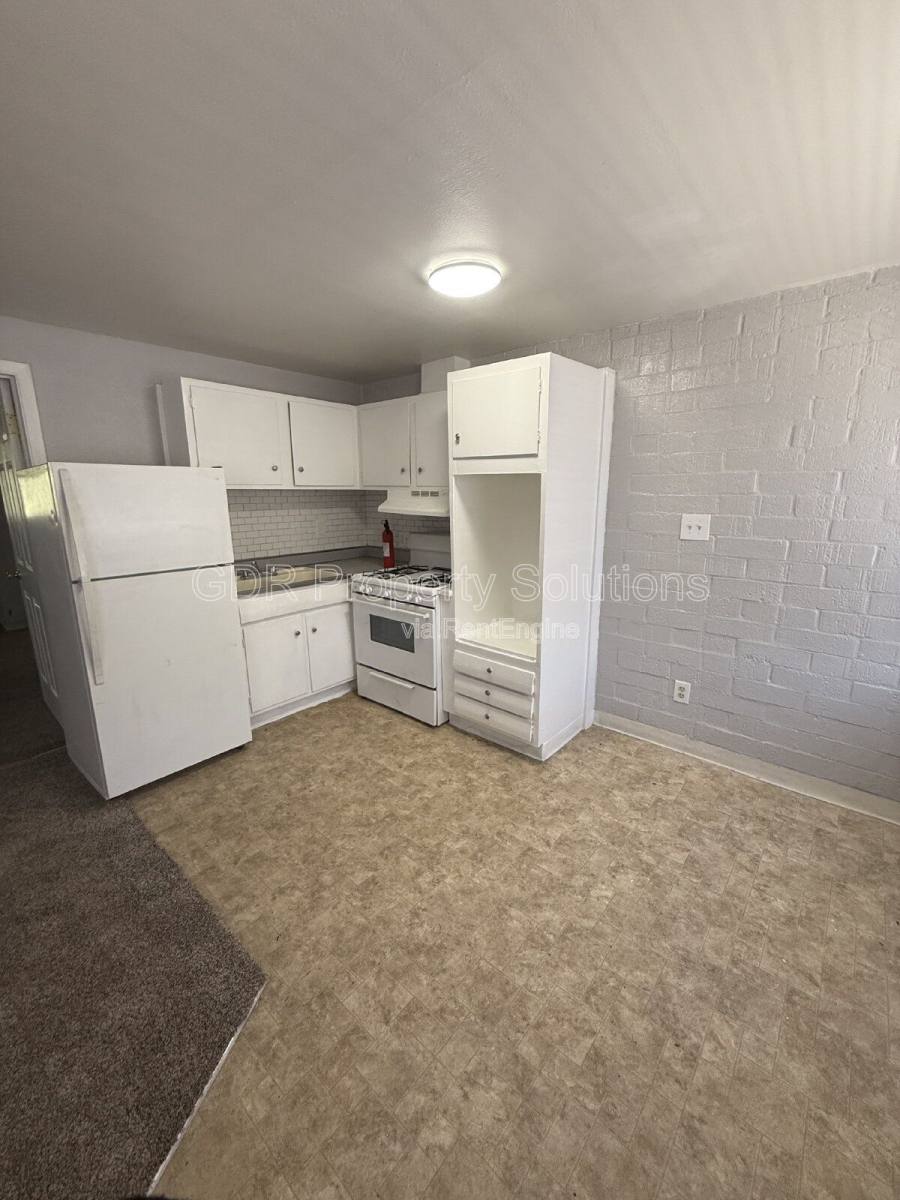 Apartment for rent at 1200 Coal Ave SW #10, Albuquerque, NM 87102