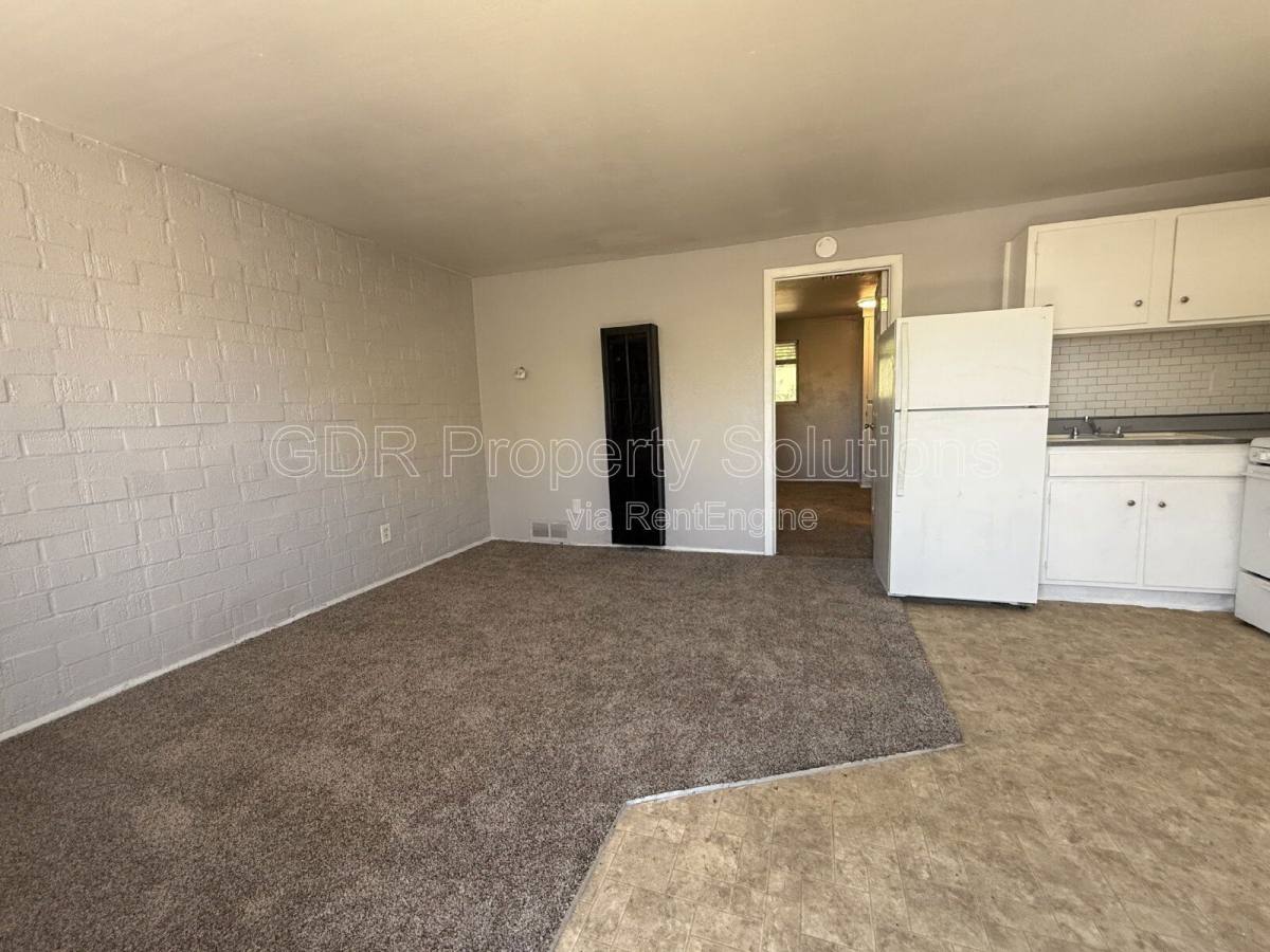 Apartment for rent at 1200 Coal Ave SW #10, Albuquerque, NM 87102