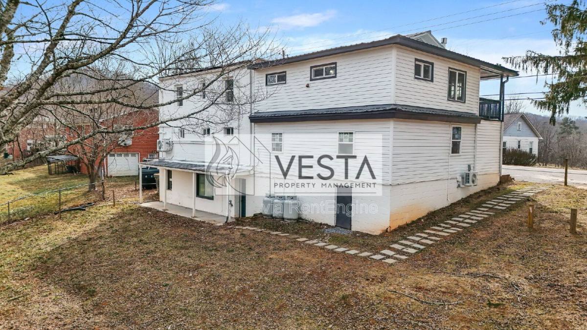 Apartment for rent at 2383 Dutch Cove Rd #3, Canton, NC 28716