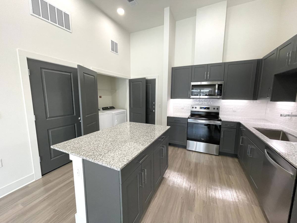 Apartment for rent at 1250 Randall St, Denton, TX 76207