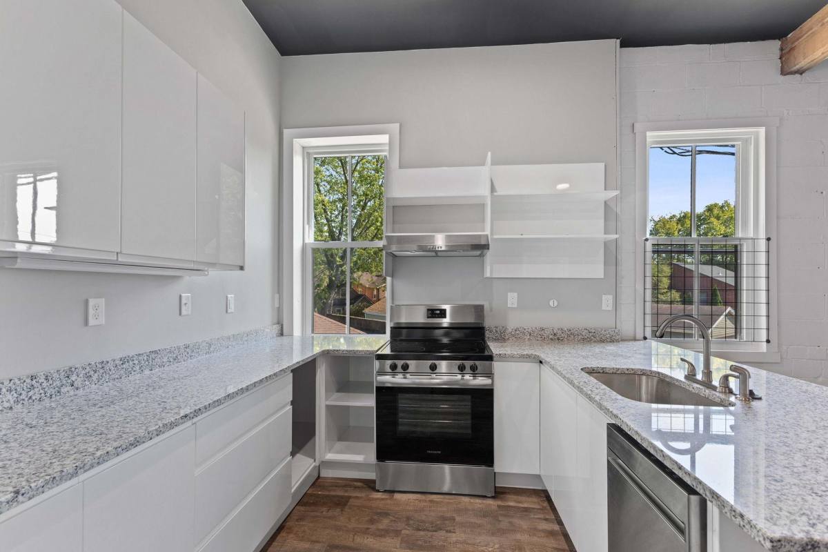 Apartment for rent at 322 S Patterson Blvd, Dayton, OH 45402