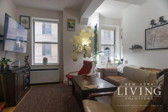 Apartment for rent at 67 Wall St #6K, New York, NY 10005