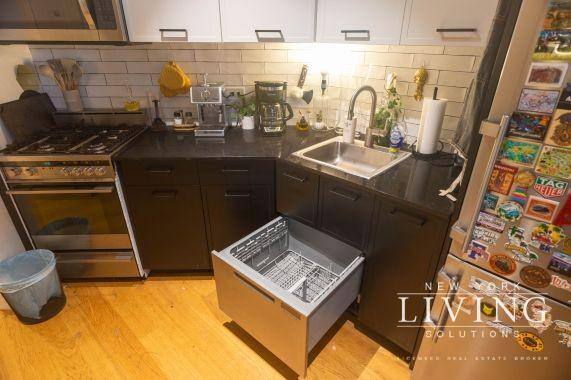 Apartment for rent at 67 Wall St #6K, New York, NY 10005