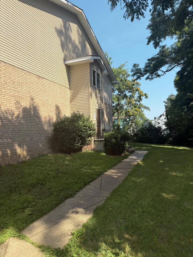 Apartment for rent at Turnberry, 834 E Midlothian Blvd, Youngstown, OH 44502