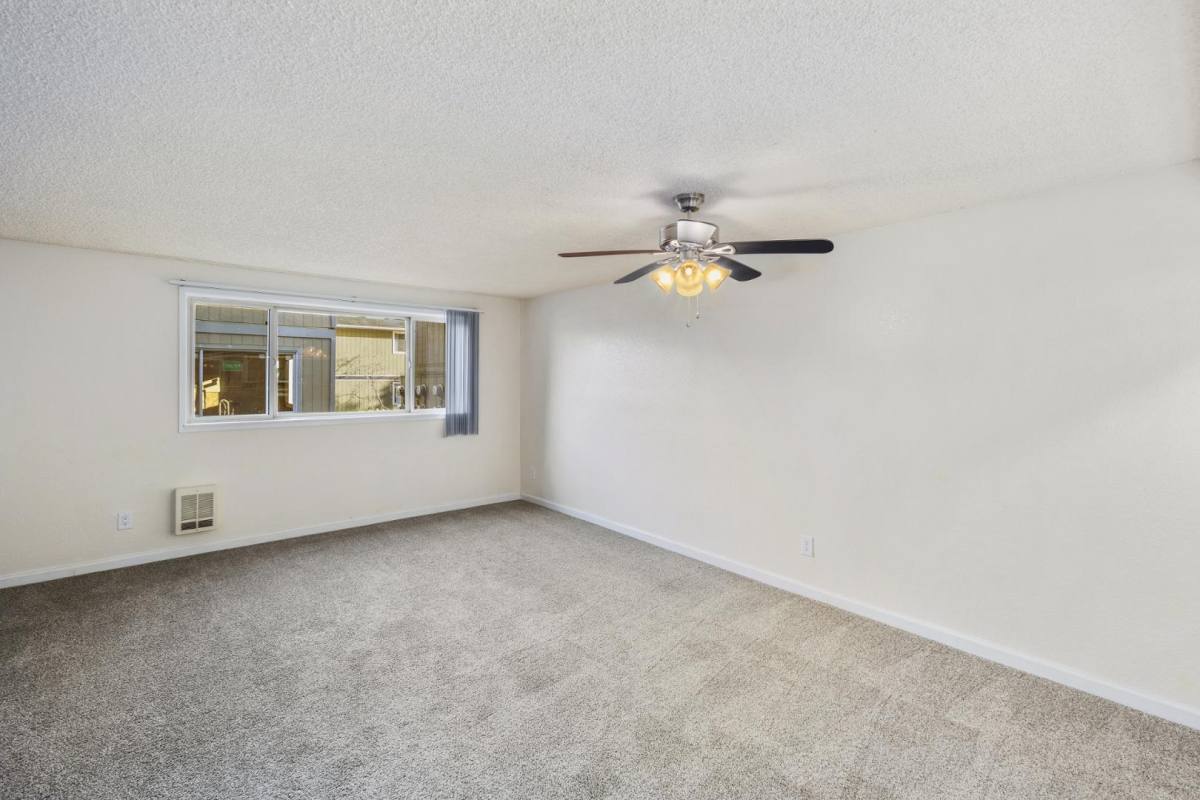 Apartment for rent at 707 Hawthorne St #D-10, Everett, WA 98201