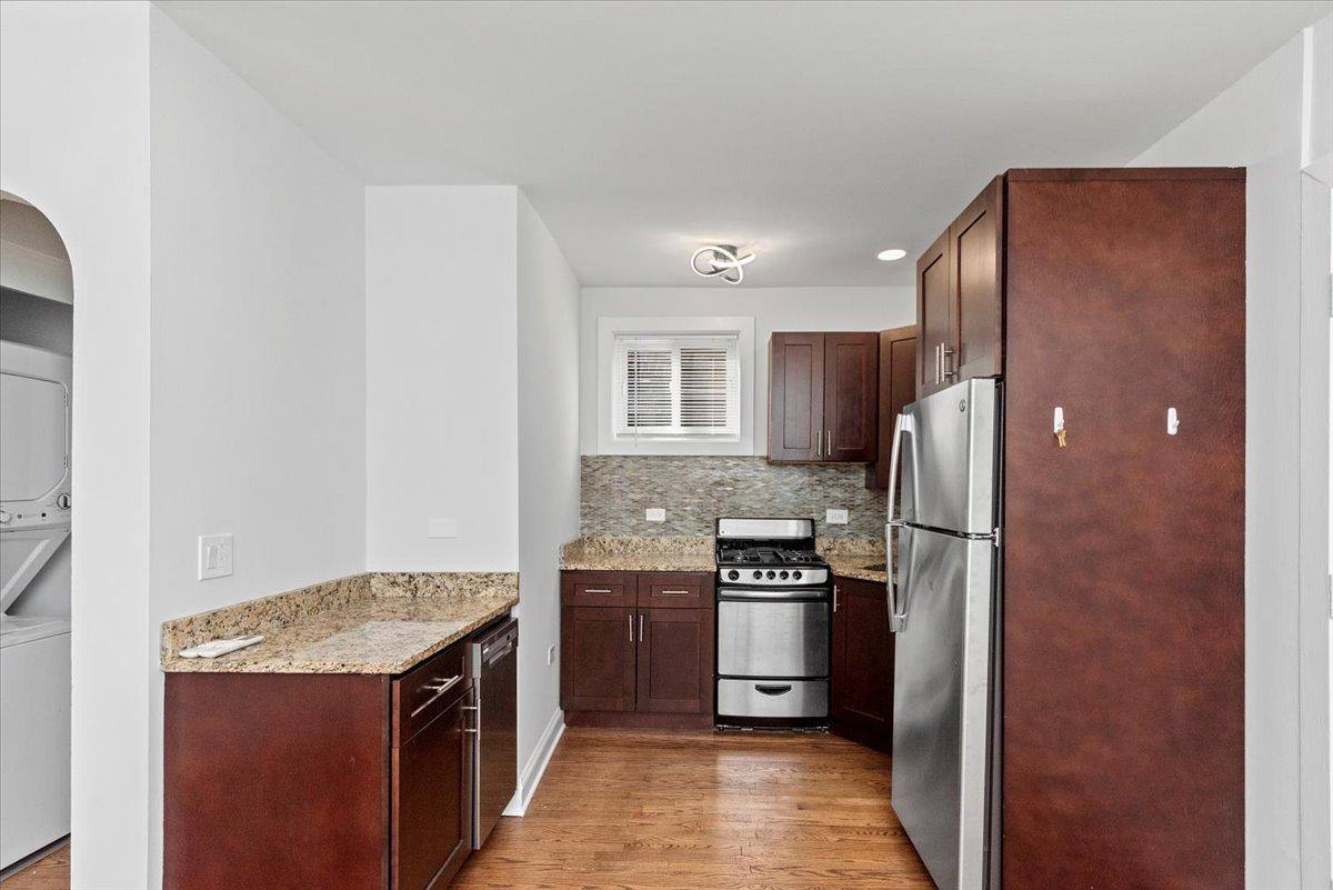 Apartment for rent at 533 W Wrightwood #3R, Chicago, IL 60614