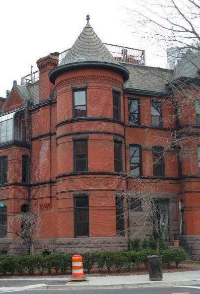 Apartment for rent at Connecticut Avenue K Street, 2213 Washington Circle NW, Washington, DC 20037