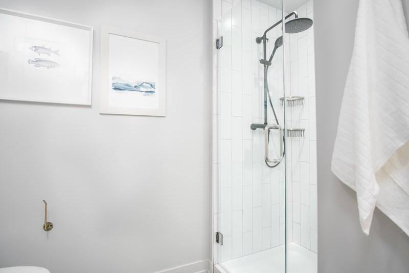 Apartment for rent at 1137 W Foster Ave #404, Chicago, IL 60640