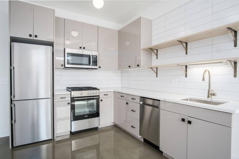 Apartment for rent at 1137 W Foster Ave #404, Chicago, IL 60640