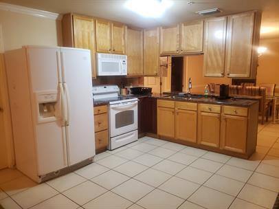 Apartment for rent at Meadow Vista, 2925 Montclaire Ave, Fort Myers, FL 33901
