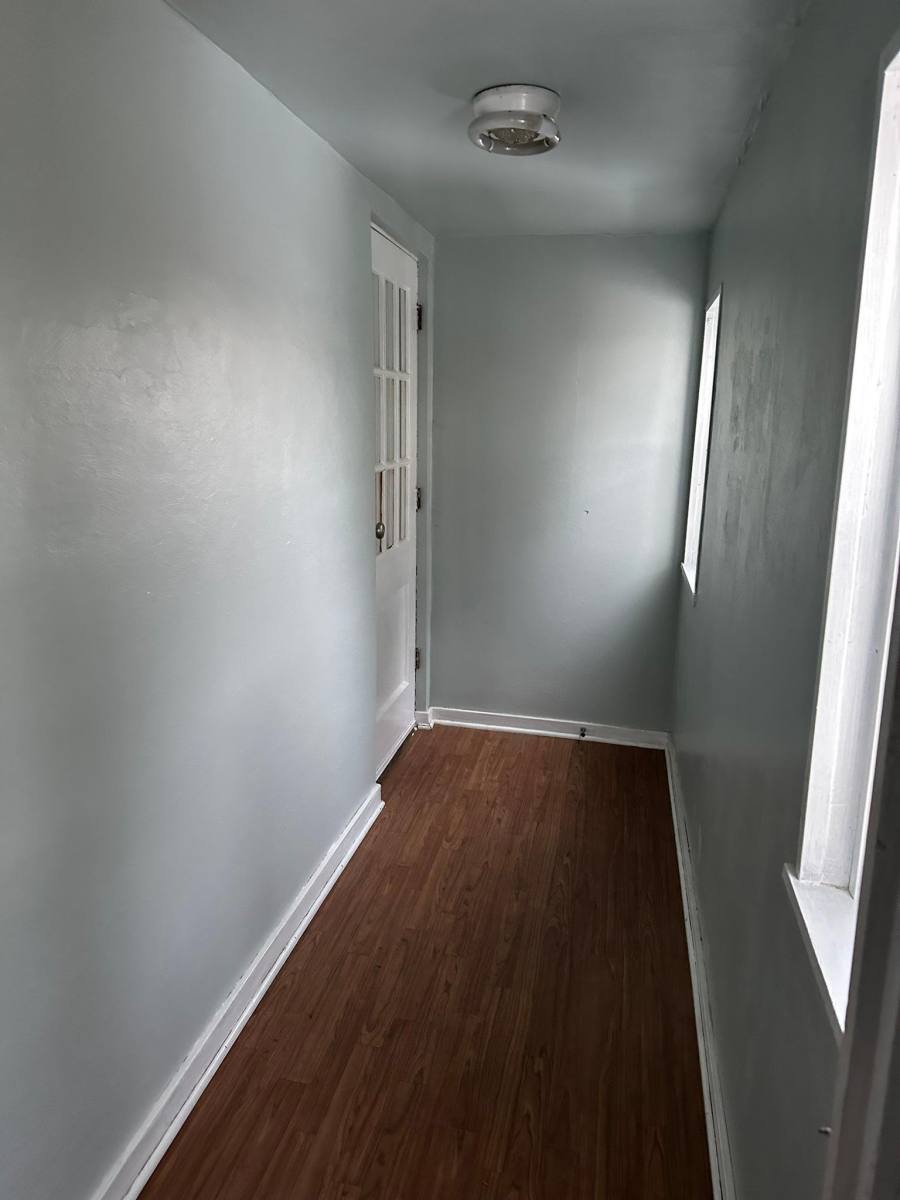 House for rent at 315 1 2 N Van Buren Ave #1, Freeport, IL 61032