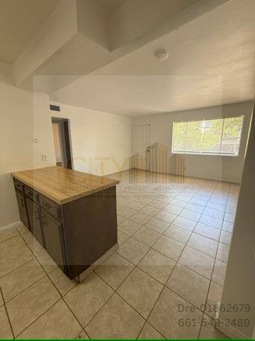 House for rent at 223 E Harding Ave #2, Bakersfield, CA 93308