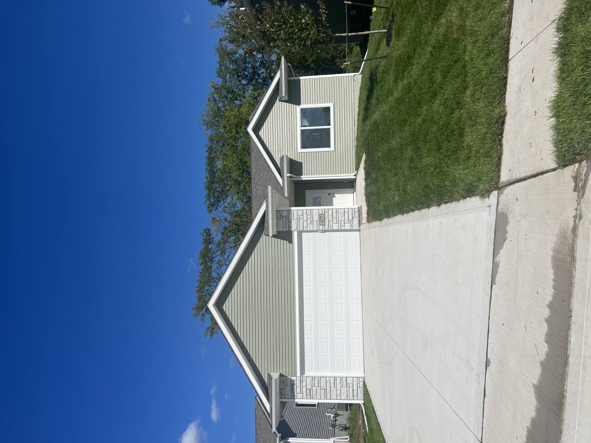 House for rent at 437 Napoli Ave, West Des Moines, IA 50266