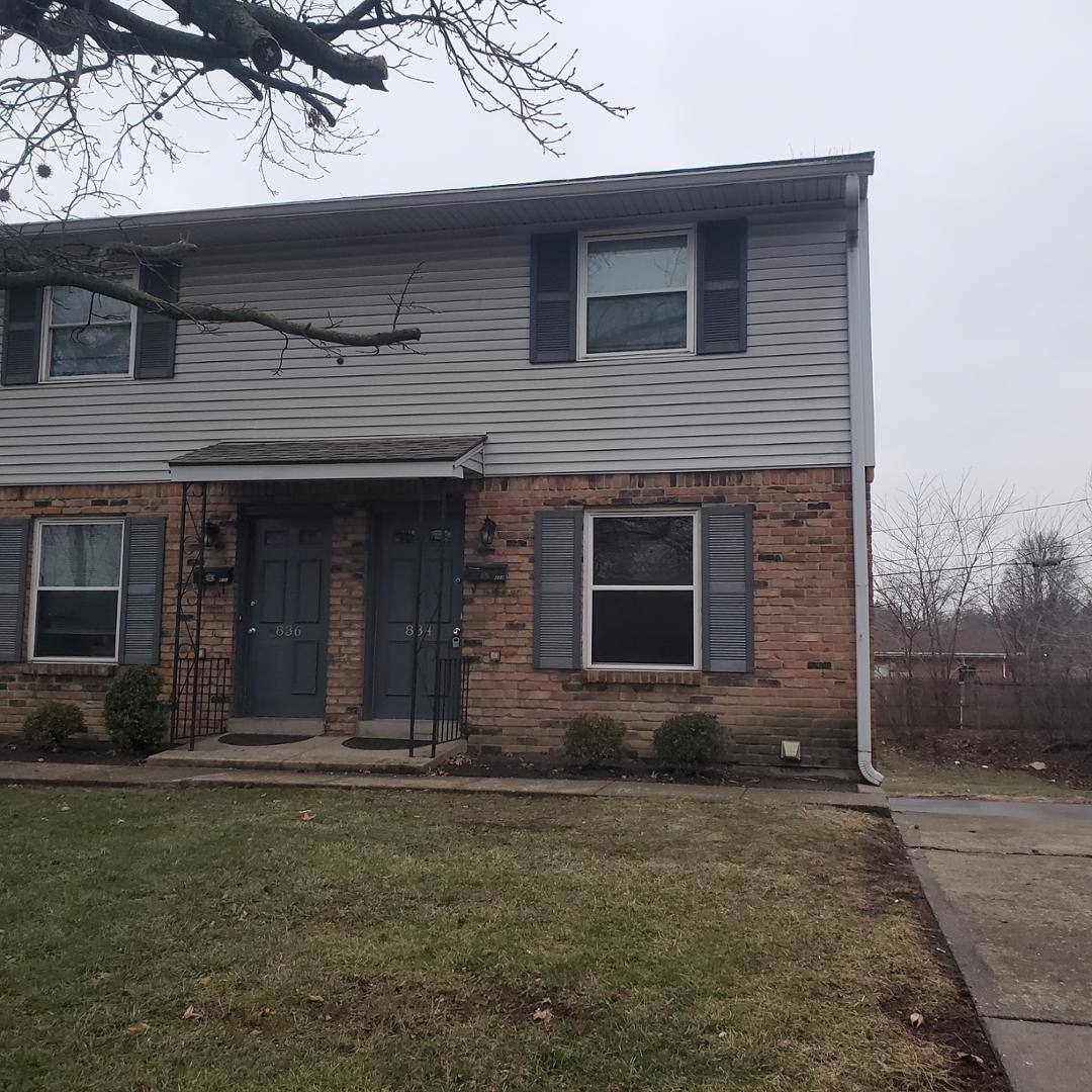 Townhouse for rent at 834 Jackson Lane, Middletown, OH 45044