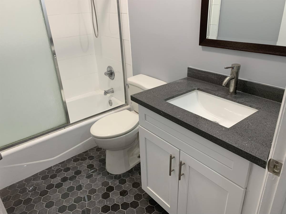 Apartment for rent at 827 North Alexandria Avenue, 627 N Alexandria Ave #3, Los Angeles, CA 90004