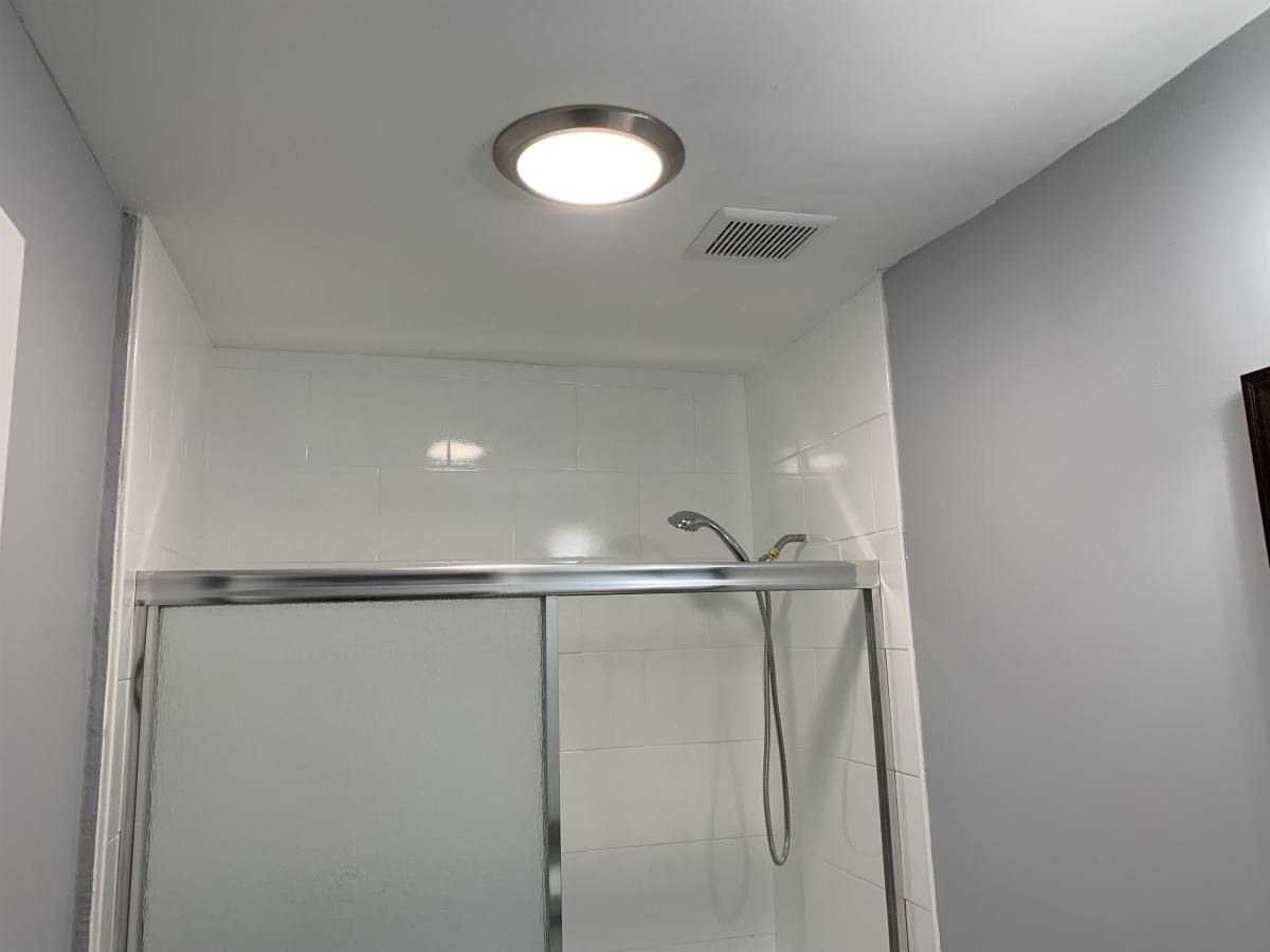 Apartment for rent at 827 North Alexandria Avenue, 627 N Alexandria Ave #3, Los Angeles, CA 90004
